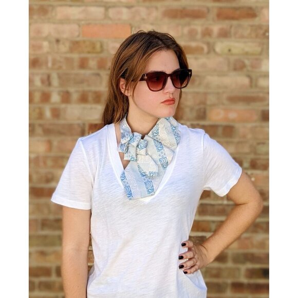 Vintage Blue And Silver Ascot - Androgynous Style - Unique Scarf. - Picture 2 of 8